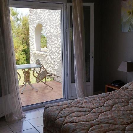 Hotel Pineto Biguglia  Rum bild