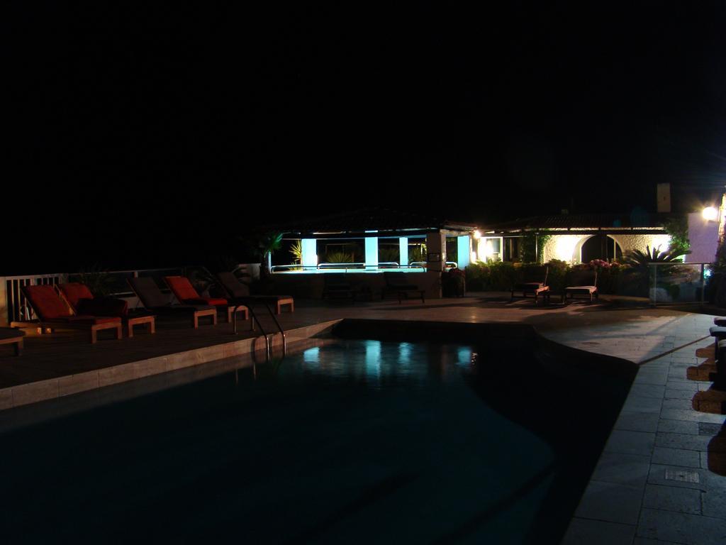 Hotel Pineto Biguglia  Exteriör bild
